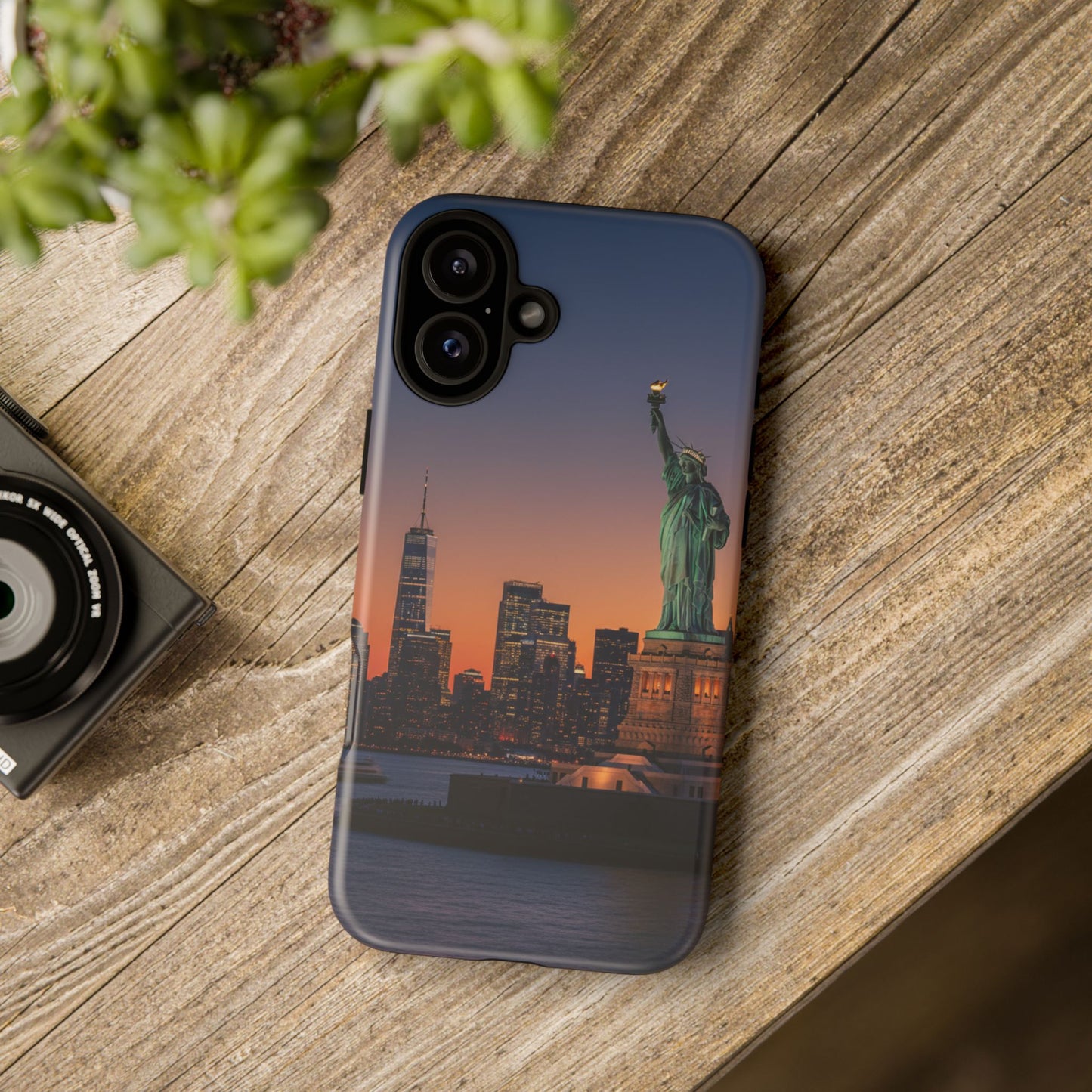 Statue of Liberty Sunset Phone Case – New York City Skyline Travel Aesthetic Tough Case