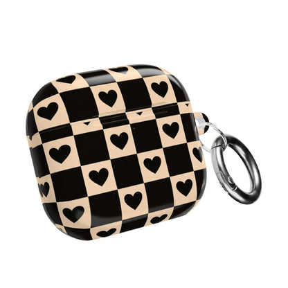 Checkerboard Heart AirPod Case — Retro Black & Beige Protective Cover