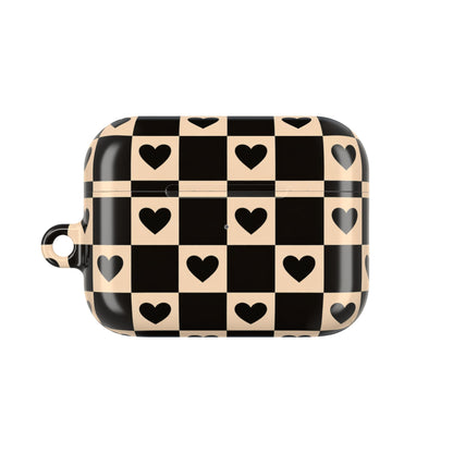 Checkerboard Heart AirPod Case — Retro Black & Beige Protective Cover