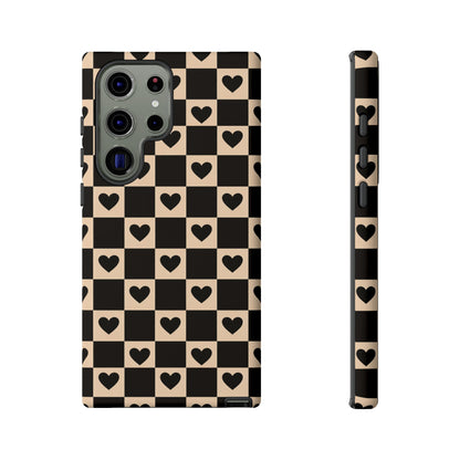 Checkerboard Heart Phone Case – Black & Beige Cute Aesthetic Protective Cover for Iphone, Samsung Galaxy and Pixel