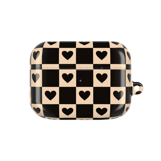 Checkerboard Heart AirPod Case — Retro Black & Beige Protective Cover