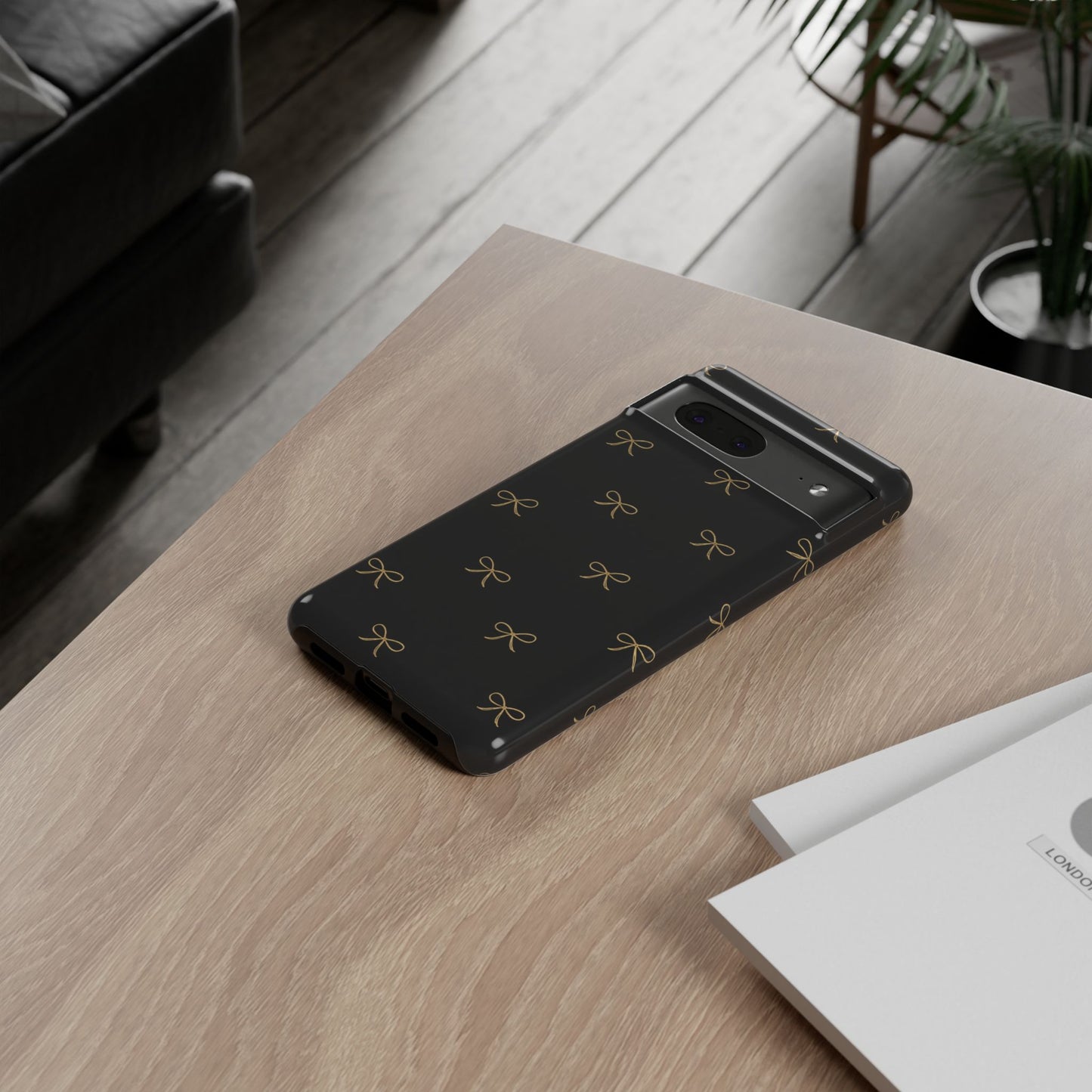 Black Phone Case with Gold Bow Pattern – Slim Protective Cute Aesthetic Cover for Iphone, Samsung Galaxy and Pixel